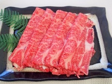 小林牧場産甲州ワインビーフ すきやきセット1kg