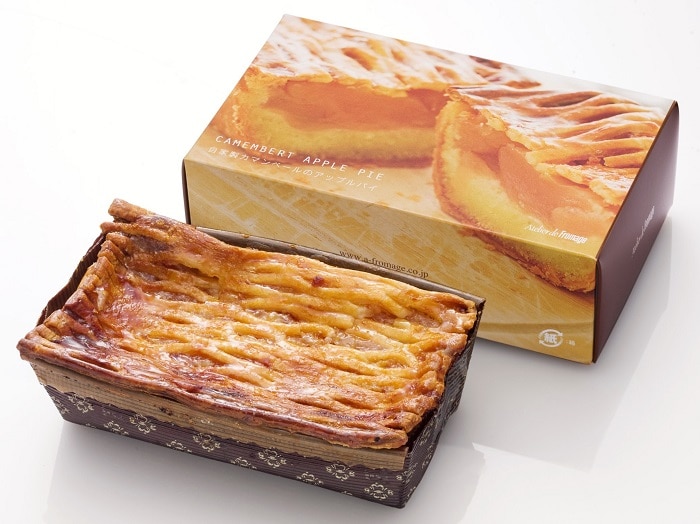アトリエ・ド・フロマージュ 自家製カマンベールのアップルパイ: 長野 